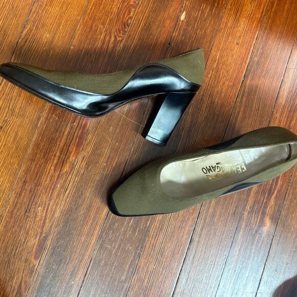 Salvatore Ferragamo Two-Tone Wavy Block Heels - Picture 2 of 6